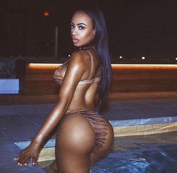 , 21  female escort, Sacramento