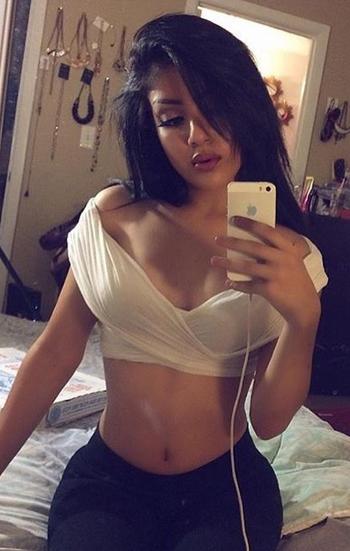 , 22  female escort, Sacramento