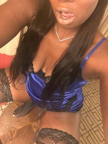 , 22  female escort, Sacramento