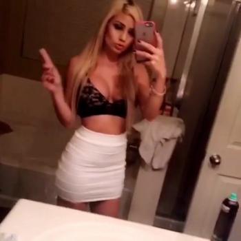 , 22  female escort, Sacramento