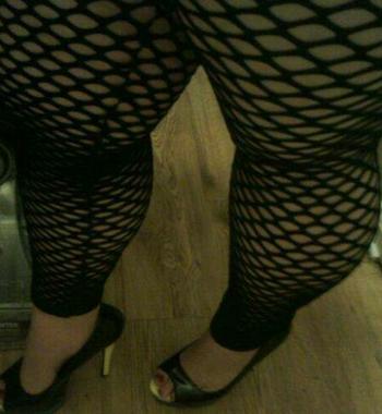 , 21  female escort, Sacramento