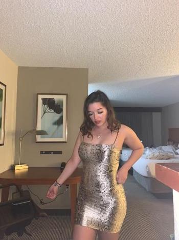 Cuban, 21  female escort, Sacramento