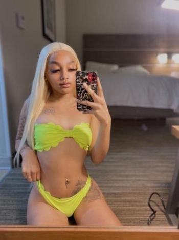 Alexis, 21  female escort, Sacramento