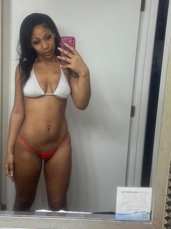 Paris, 20  female escort, Sacramento