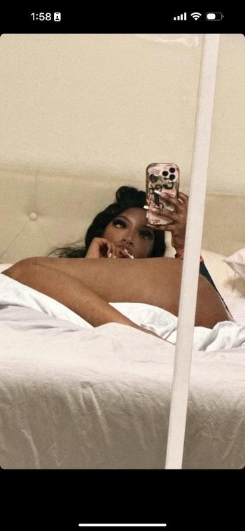 Ariel, 23  female escort, Sacramento