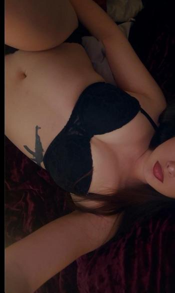 London, 23  female escort, Sacramento