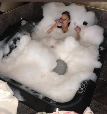 Mia mamii, 31  female escort, Sacramento