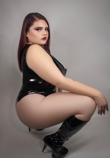 escort photo 4